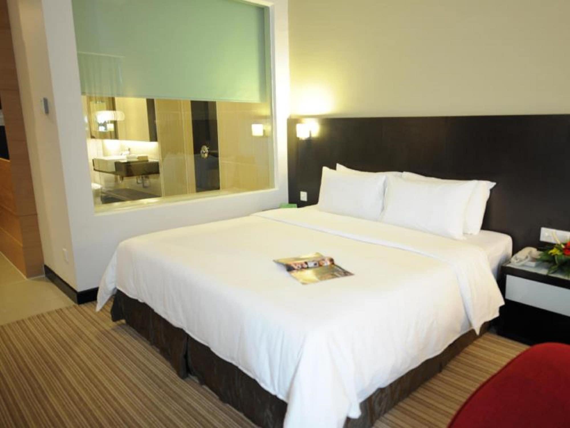 The Klagan Hotel Kota Kinabalu Eksteriør billede