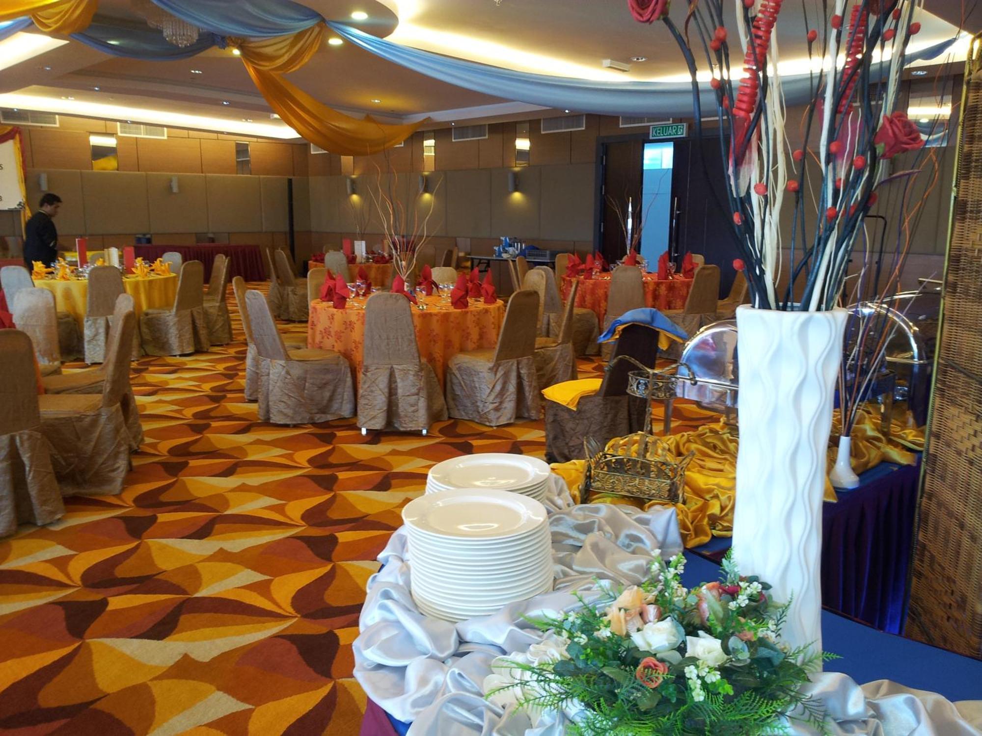 The Klagan Hotel Kota Kinabalu Eksteriør billede
